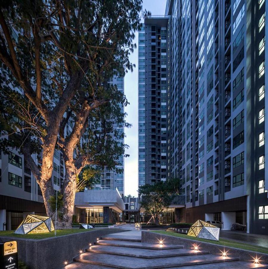 The Base Apartemen *