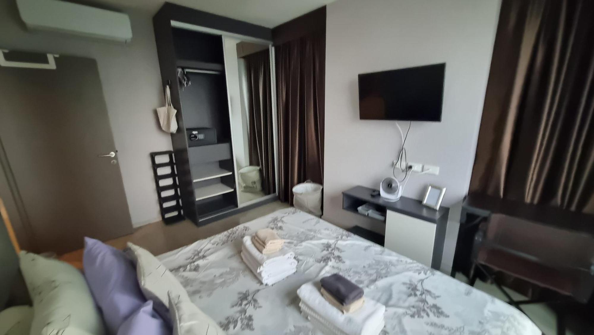 Apartemen The Base *